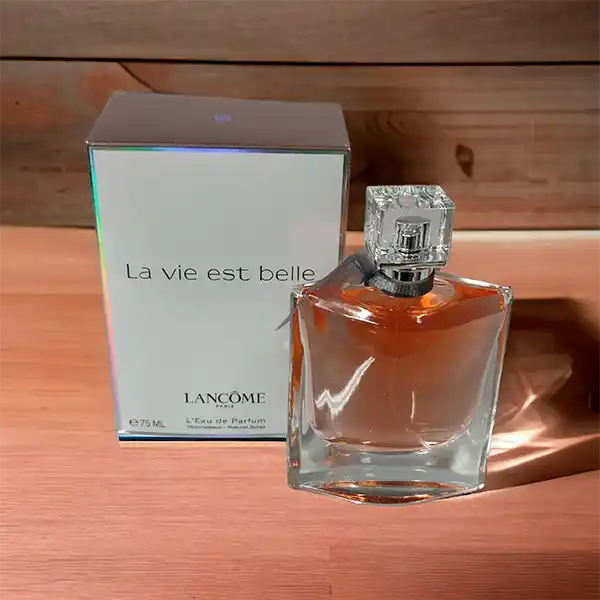 خرید عطر ادکلن لانکوم لا ویه است بله | Lancome La Vie Est Belle