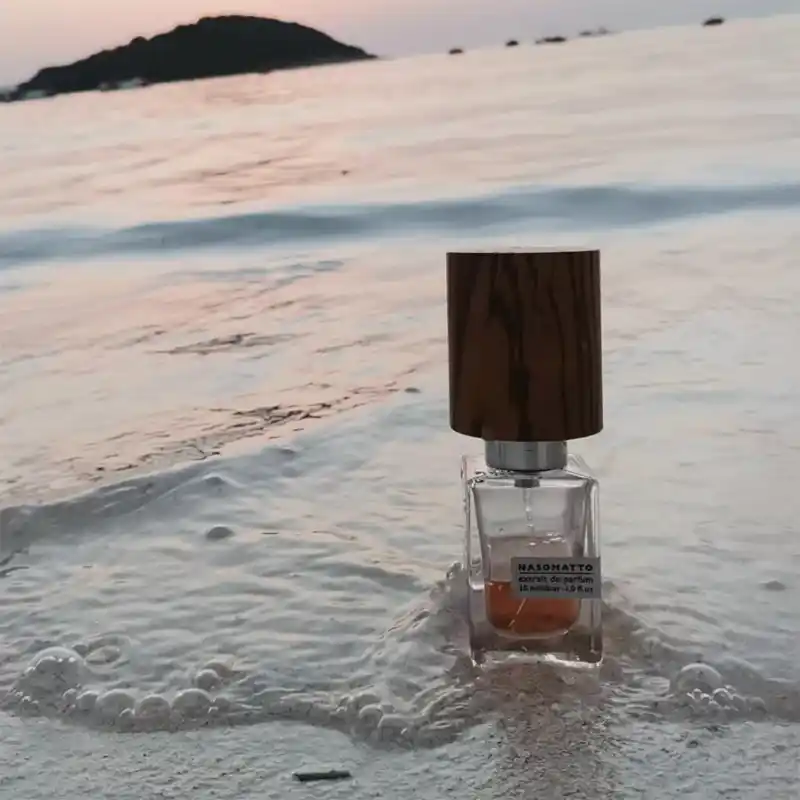 عطر نارکوتیک ونوس از ناسوماتو : راز زیبایی و شیفتگی